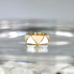 REGINA FOLK ABELIAOro giallo 9k gr. 10Enamel Euro 790,00