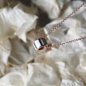 collana-rue-tempio-vesta