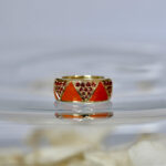 Ring Regina fiori d’arancio(smaltoC3)Yellow gold ve 7,81Orange sapphire Ct 1,03Enamel Euro 2250,00Prodotto 720,00 +ivaAstucci 25,00+ivaWholesale 1820,00Spedizione 20,00Tot 2250,00Retail 2250,00